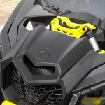 Дополнительный воздухозаборник капота Can-Am Maverick X3 Hood Scoop Air Intake 705011095 Kemimoto B0111-06901BK B0111-06901BK